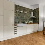 Mokotow - Location, Tram&shops Nearby - By Rentujemy *