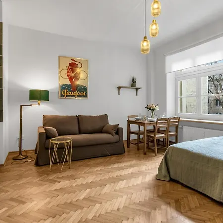 Mokotow - Location, Tram&shops Nearby - By Rentujemy Apartment Warsaw