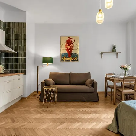 Mokotow - Location, Tram&shops Nearby - By Rentujemy Appartement *