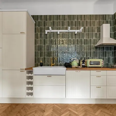 Mokotow - Location, Tram&shops Nearby - By Rentujemy *