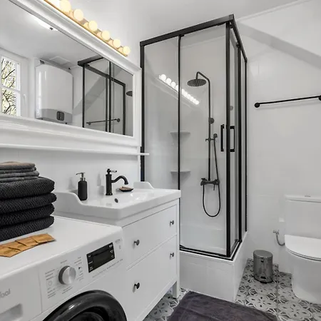 Apartment Mokotow - Location, Tram&shops Nearby - By Rentujemy *