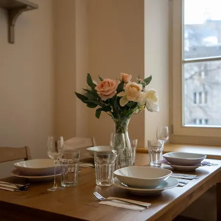 Apartment Mokotow - Location, Tram&shops Nearby - By Rentujemy Warschau